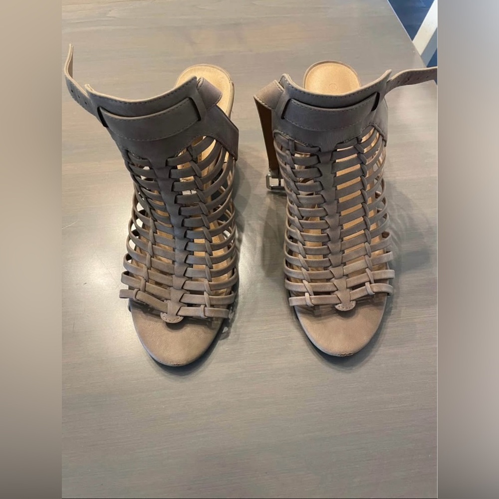Elegant Brown Heeled Sandals
